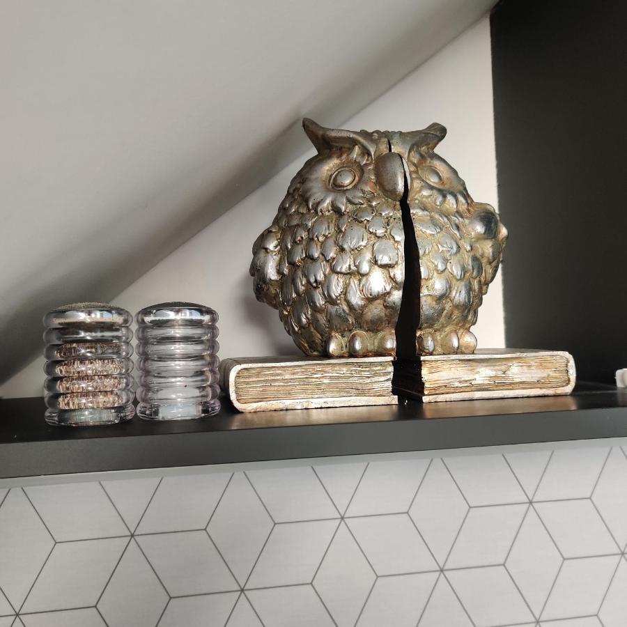 Delightful & Picturesque Modern Detached Apartment, Next To Chester Zoo, Near Park And Ride To City Centre Kültér fotó